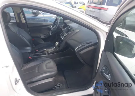 2018 Ford Focus Titanium из США, поврежденный, VIN 1FADP3J24JL243931